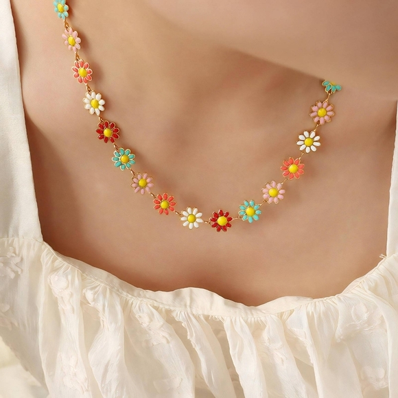 Infinity Jewelry - NEW 18K GOLD PLATED STAINLESS STEEL "FLOWERS" NECKLACE, INTENSITY
